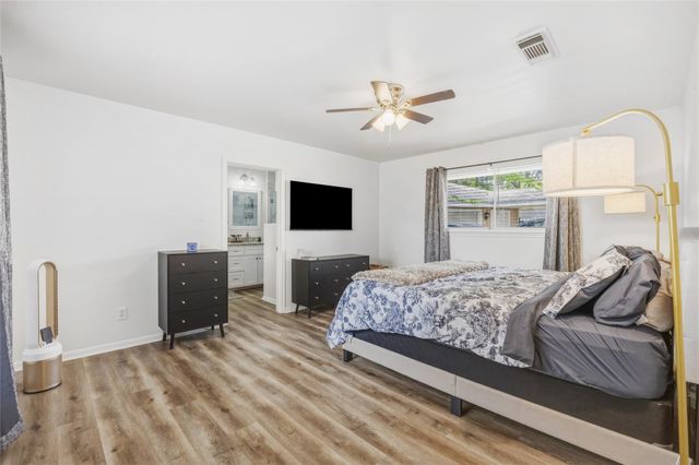 1103 Baymeadow Drive, Houston, TX 77062