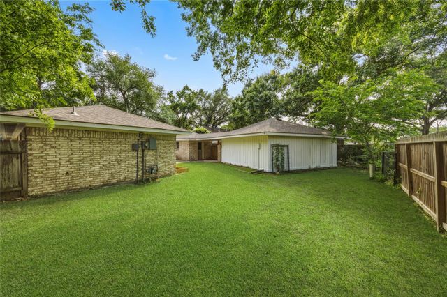 1103 Baymeadow Drive, Houston, TX 77062
