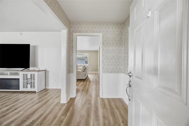 1103 Baymeadow Drive, Houston, TX 77062