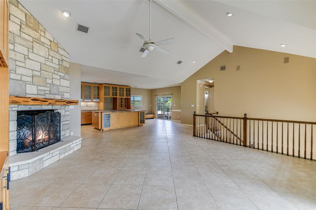 339 Quail Run CT, Spicewood, TX 78669