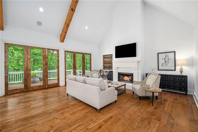 6321 Hunting Creek Road, Sandy Springs, GA 30328