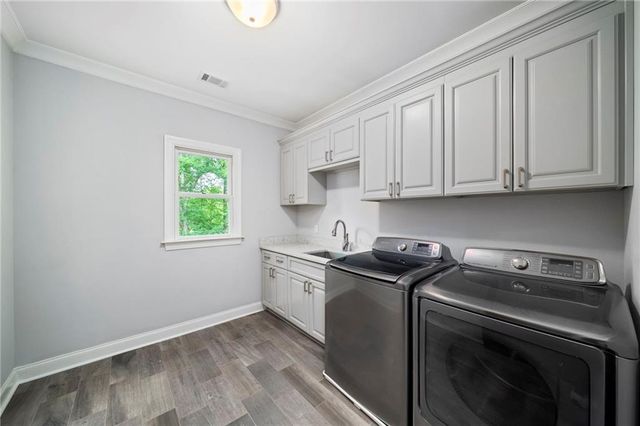 6321 Hunting Creek Road, Sandy Springs, GA 30328