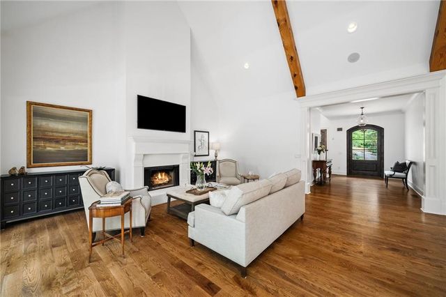 6321 Hunting Creek Road, Sandy Springs, GA 30328