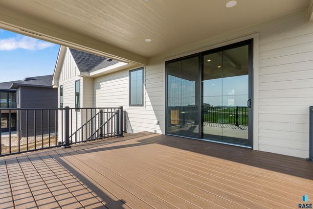 800 N Sylvan Dr Drive, Sioux Falls, SD 57110