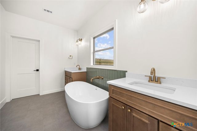 3211 Roy Goad Drive, Temple, TX 76502