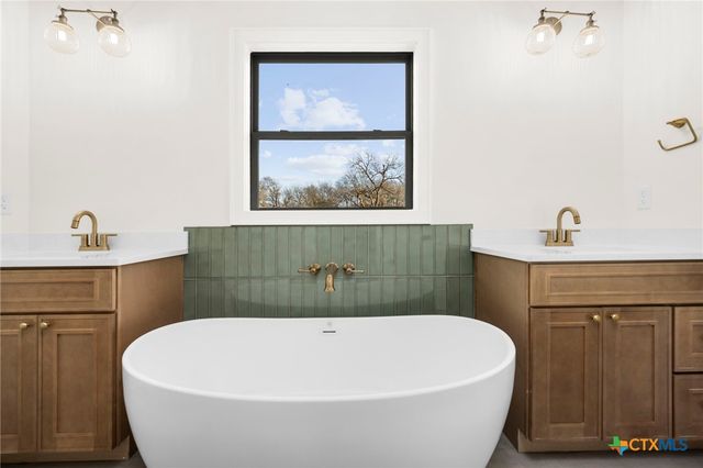 3211 Roy Goad Drive, Temple, TX 76502