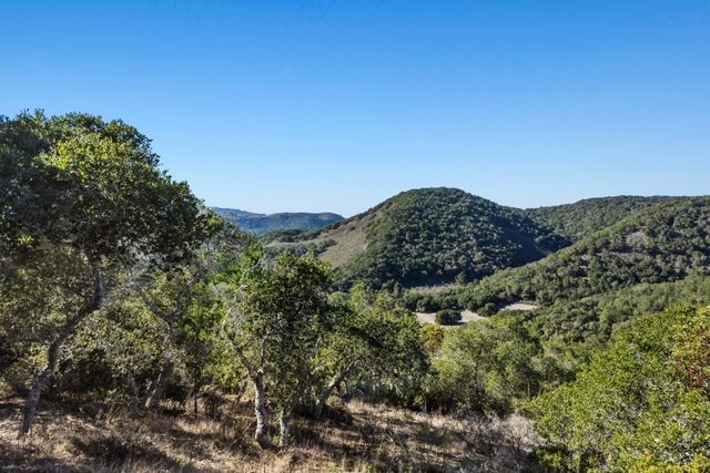 9 Corral Run, Carmel, CA 93923