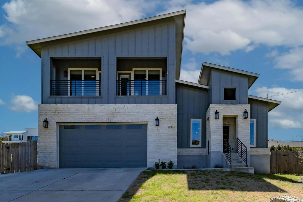 22113 Shotts DR, Spicewood, TX 78669