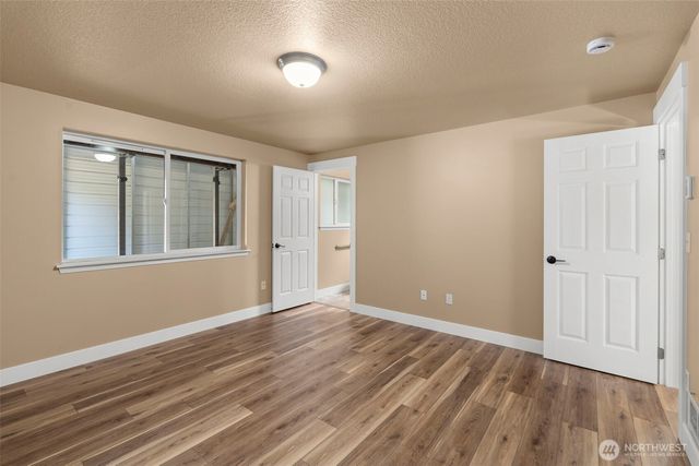 110 Sunny Basin Road, Castle Rock, WA 98611