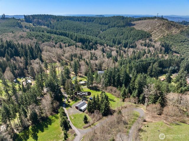 110 Sunny Basin Road, Castle Rock, WA 98611