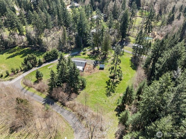 110 Sunny Basin Road, Castle Rock, WA 98611