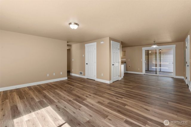 110 Sunny Basin Road, Castle Rock, WA 98611