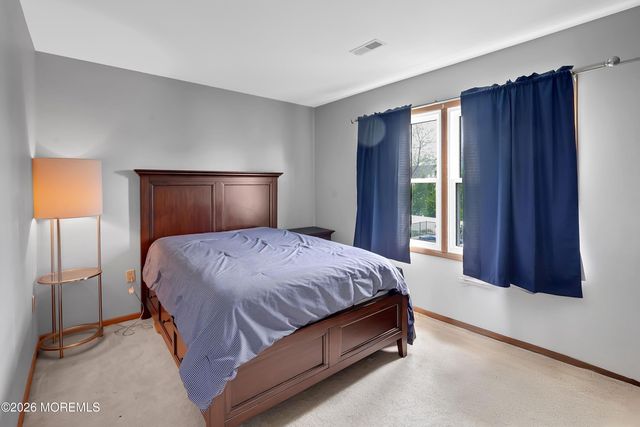 640 Park Avenue, Brielle, NJ 08730