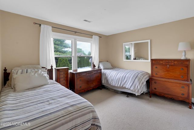 640 Park Avenue, Brielle, NJ 08730