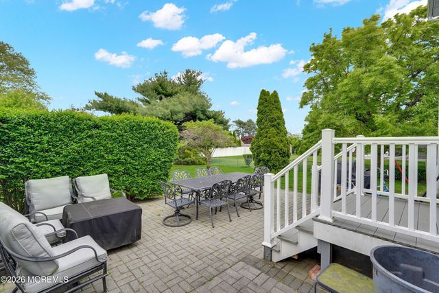 640 Park Avenue, Brielle, NJ 08730