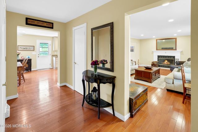 640 Park Avenue, Brielle, NJ 08730