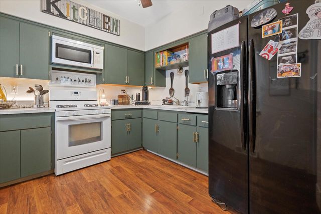 1606 Grove AVENUE, Racine, WI 53405