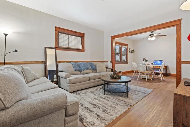 1606 Grove AVENUE, Racine, WI 53405