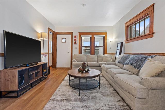 1606 Grove AVENUE, Racine, WI 53405