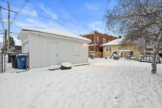 1606 Grove AVENUE, Racine, WI 53405