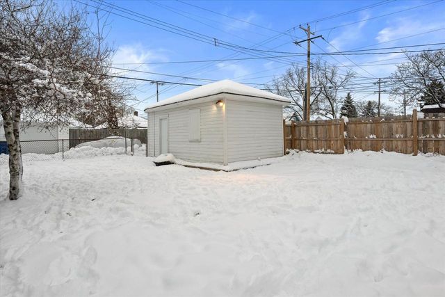 1606 Grove AVENUE, Racine, WI 53405