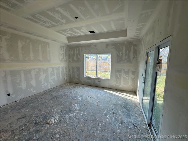 5814 E 127th Street S, Bixby, OK 74008