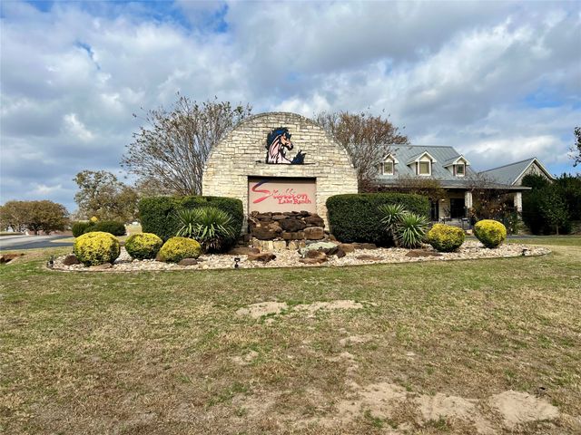 15511 Stallion Lake Boulevard, Lindale, TX 75771