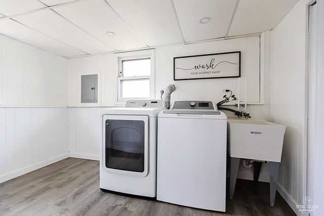 8336 Mending Wall Drive, Woodridge, IL 60517