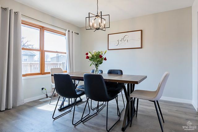 8336 Mending Wall Drive, Woodridge, IL 60517