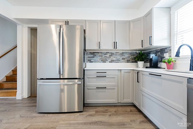 8336 Mending Wall Drive, Woodridge, IL 60517