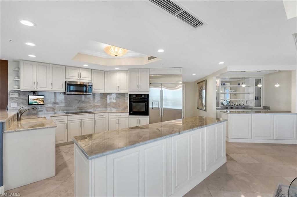 4801 Bonita Bay BLVD 2104, BONITA SPRINGS, FL 34134 — exterior