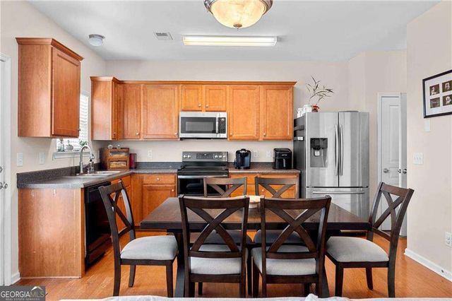 124 Wiley Parc Circle, Woodstock, GA 30188