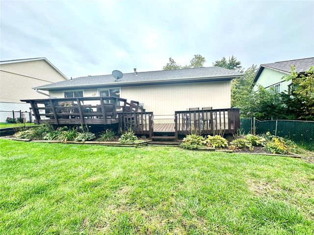 1612 Parkwood Lane NE, Cedar Rapids, IA 52402