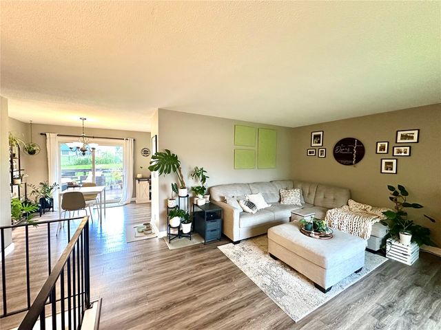 1612 Parkwood Lane NE, Cedar Rapids, IA 52402