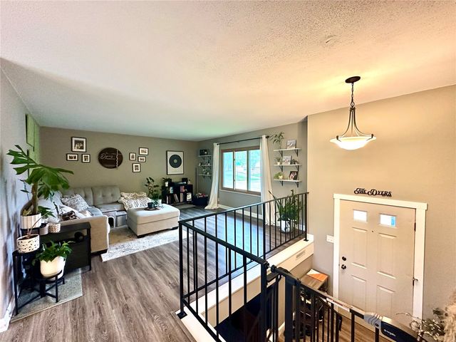 1612 Parkwood Lane NE, Cedar Rapids, IA 52402