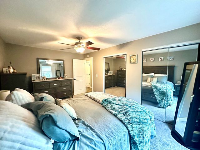 1612 Parkwood Lane NE, Cedar Rapids, IA 52402