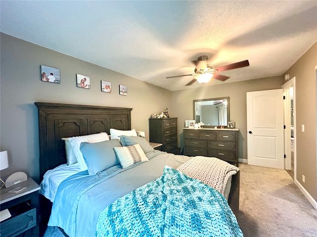 1612 Parkwood Lane NE, Cedar Rapids, IA 52402