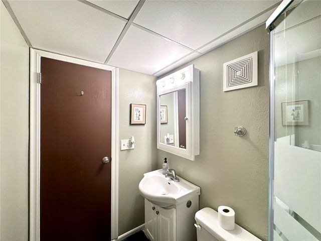 1612 Parkwood Lane NE, Cedar Rapids, IA 52402