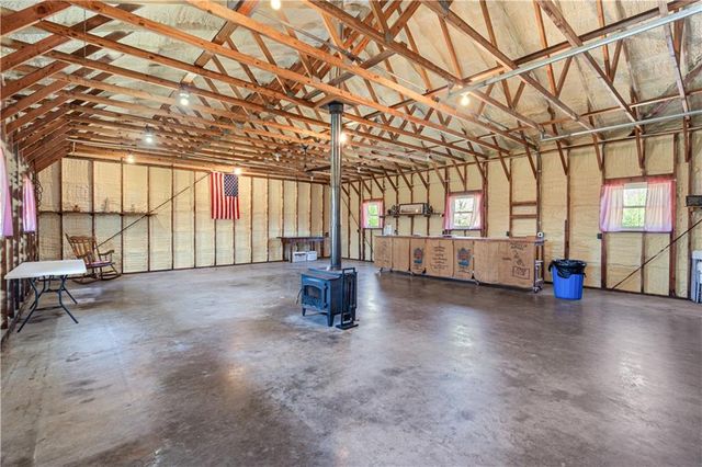 31678 295 Highway, Hindsville, AR 72738