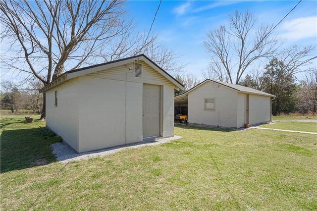 31678 295 Highway, Hindsville, AR 72738