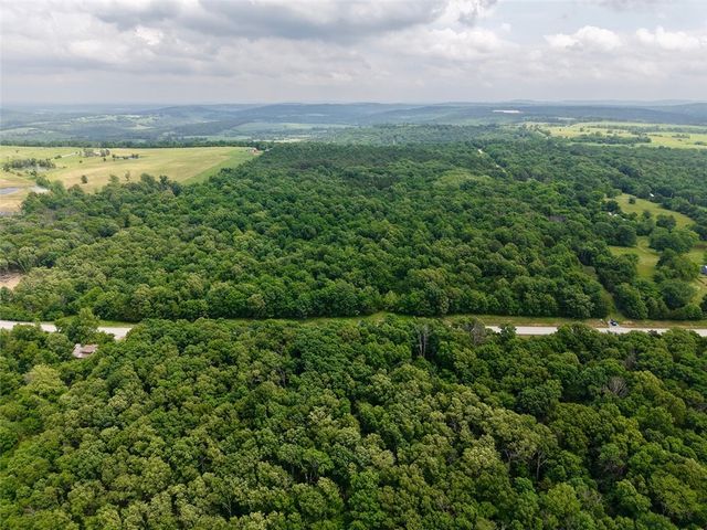 31678 295 Highway, Hindsville, AR 72738