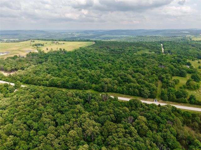 31678 295 Highway, Hindsville, AR 72738