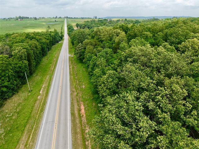 31678 295 Highway, Hindsville, AR 72738