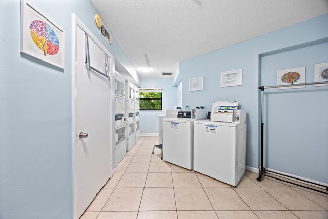 1901 N Andrews Avenue 216, Wilton Manors, FL 33311