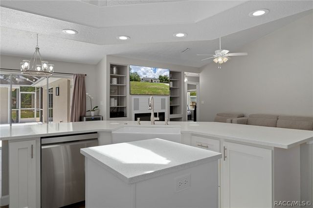 4200 W Pine Ridge Boulevard, Beverly Hills, FL 34465