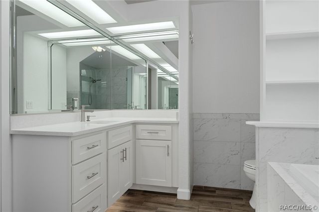 4200 W Pine Ridge Boulevard, Beverly Hills, FL 34465