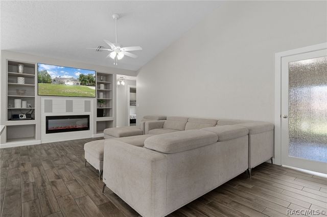 4200 W Pine Ridge Boulevard, Beverly Hills, FL 34465