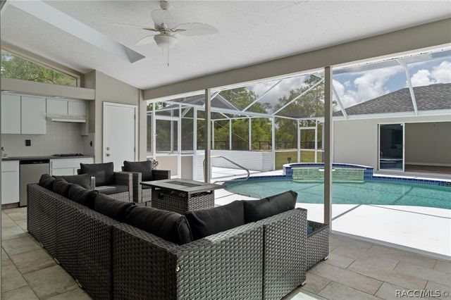 4200 W Pine Ridge Boulevard, Beverly Hills, FL 34465