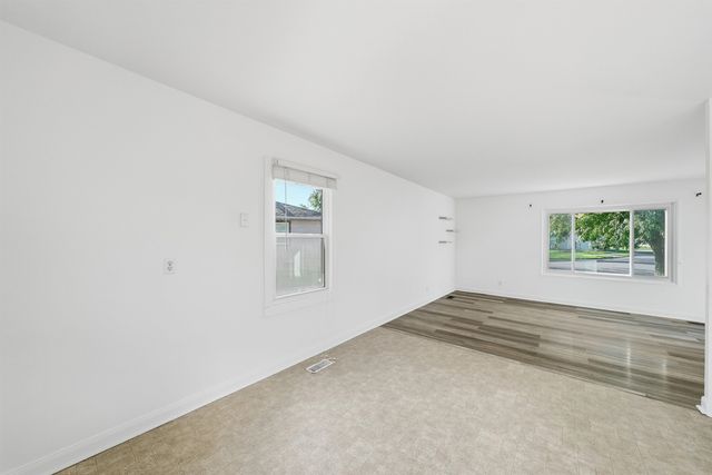 602 Lyell Court, Fort Wayne, IN 46825