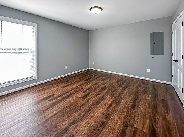 163 Rigling Rd, Loretto, TN 38469